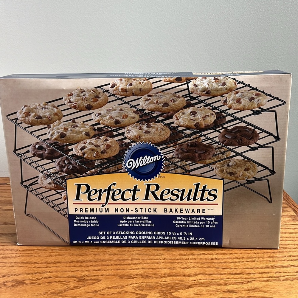 Wilton Folding/Collapsible 3-tier Cooling Racks - New in box.